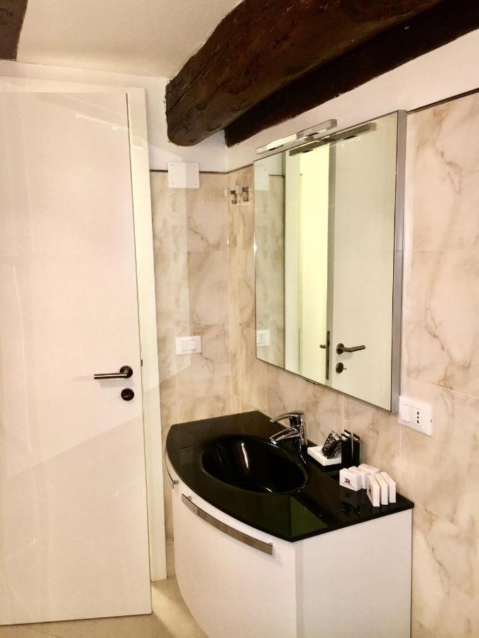 Venice Mirrors Ngoại thất bức ảnh